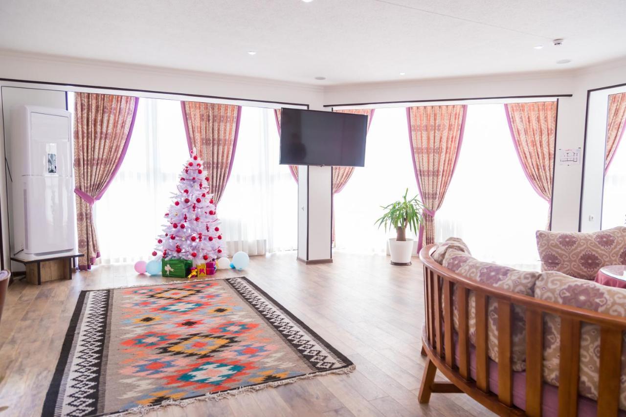 Manija Hostel Самарканд Екстер'єр фото